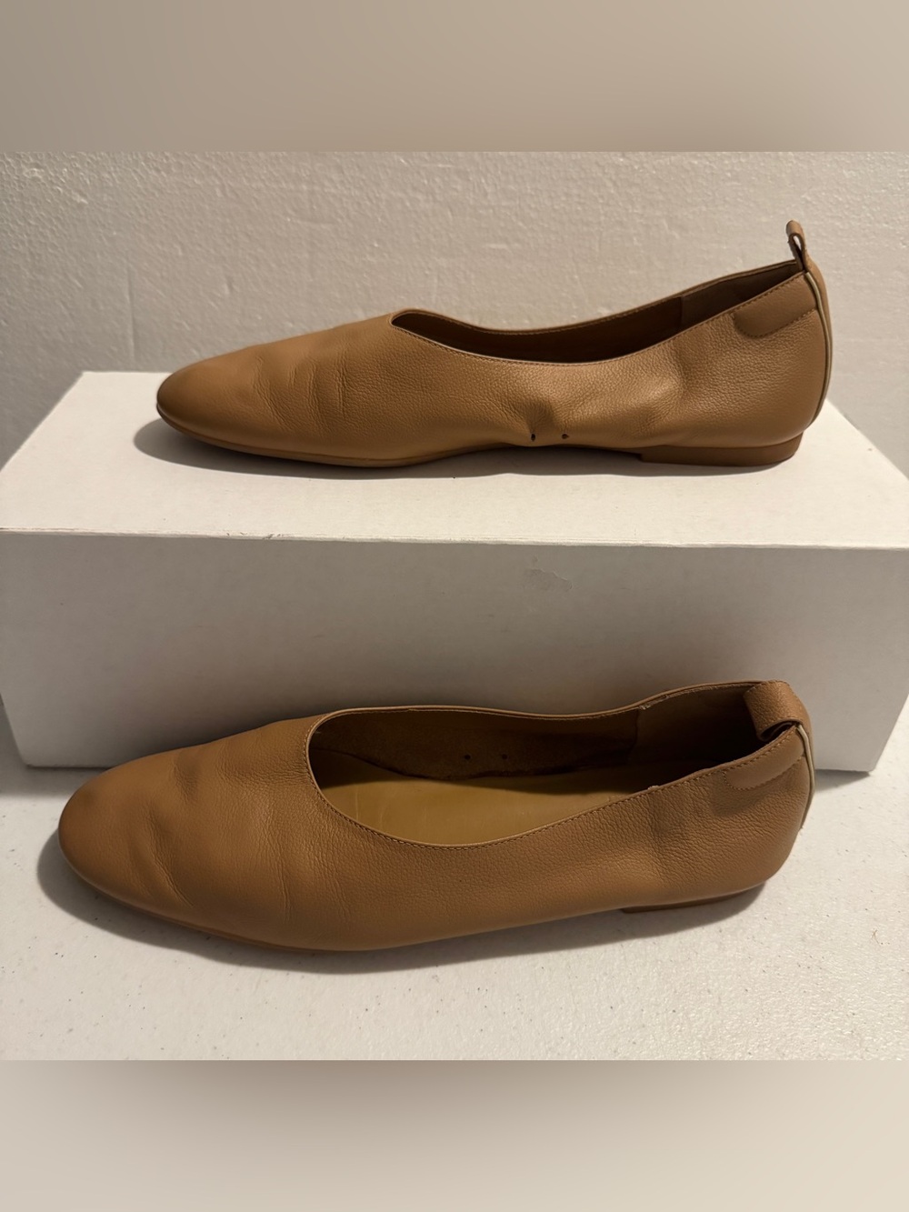 Everlane Tan Leather Slip-On Ballet Flats
